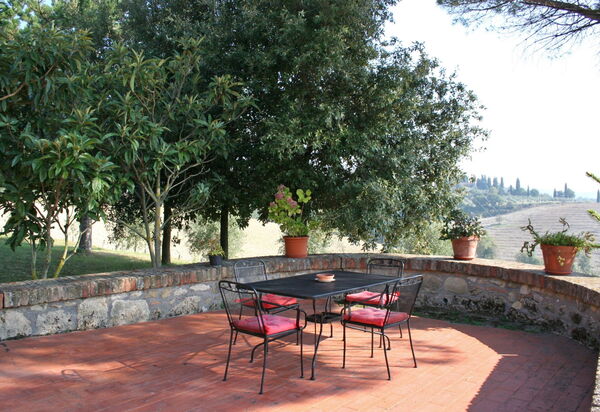 Casale Giulio: Открытый