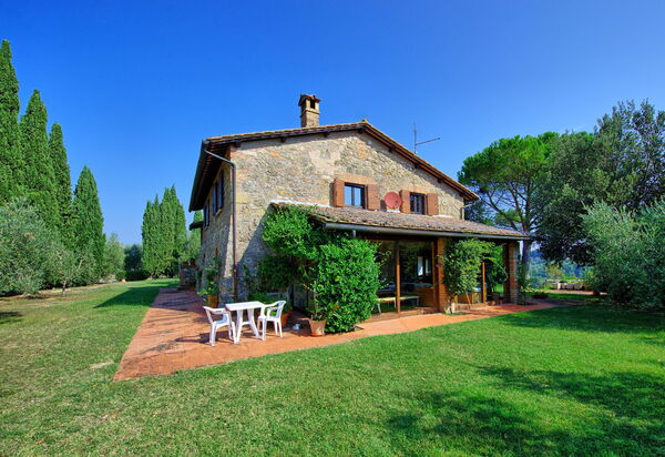 Casale Giulio: Экстерьеры