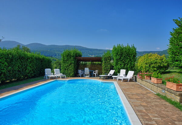 Casale Giulio: бассейн