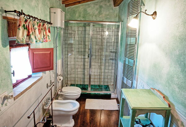 Villa Petrognano: Ванная комната