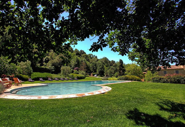 Villa Petrognano: бассейн