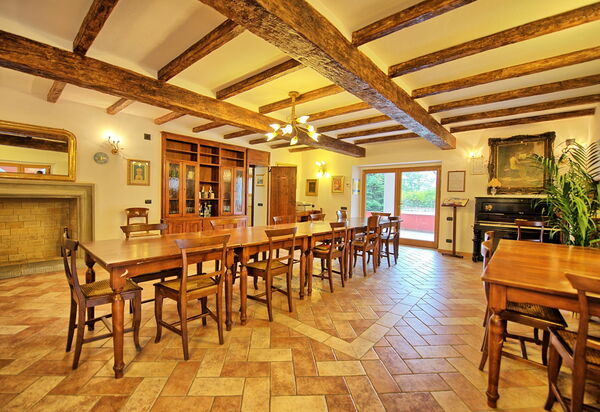 Villa Contessa: Esszimmer, Gemeinschaftsraum