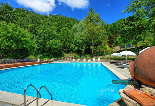 Villa Contessa: Schwimmbad