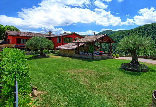 Villa Contessa: Außen, Garten