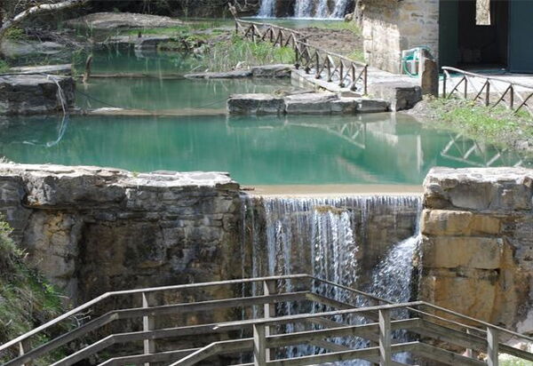 Villa Contessa: Ansichten, Draussen, Schwimmbad