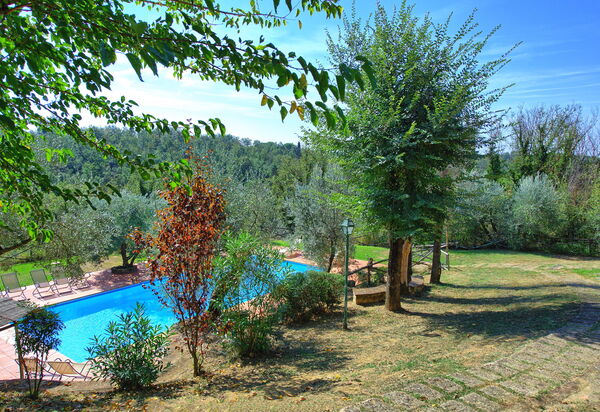 La Selva: бассейн, Открытый