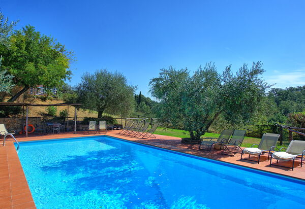 La Selva: бассейн, Сад