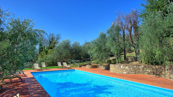 La Selva: basseng, Hage