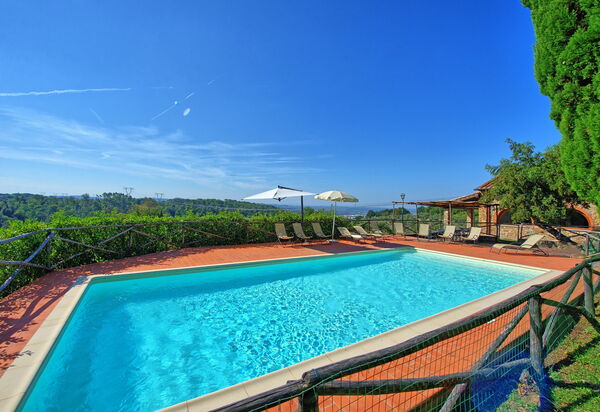 Il Frantoio: бассейн