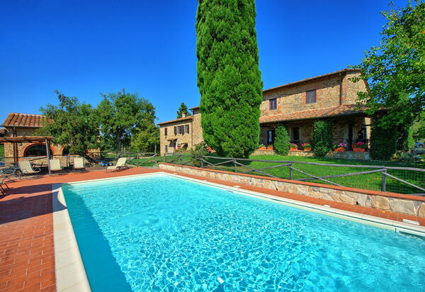 Il Frantoio: бассейн