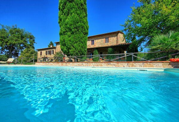 Il Frantoio: бассейн