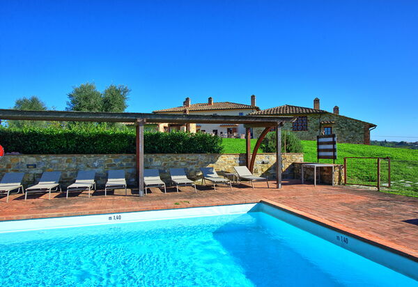 Fornacino: Außen, Draussen, Schwimmbad