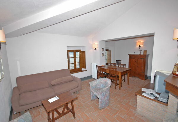 Fornacino: Esszimmer, Küche, Wohnzimmer