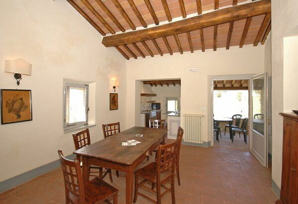 Brunello: Столовая