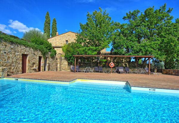 Brunello: бассейн, Открытый, Экстерьеры