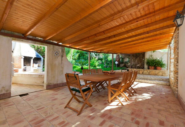 Villa Erice: Открытый