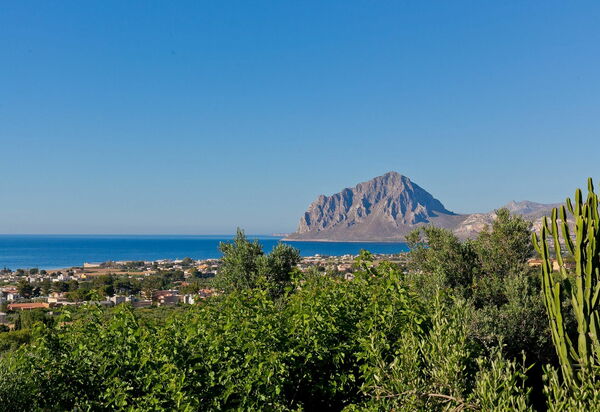 Villa Erice: Взгляды