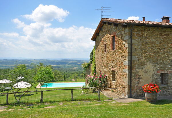 Podere Orietta: Сад, Экстерьеры