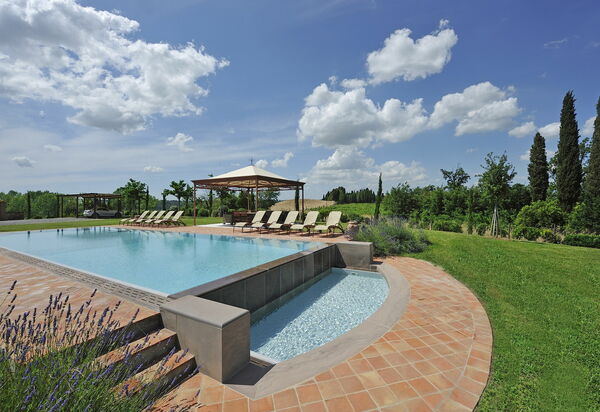 Villa Insoglio: Garden, Outdoor, Pool