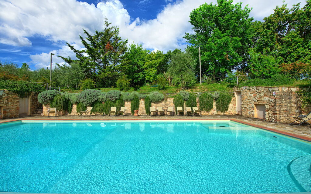 Le Fonti: бассейн