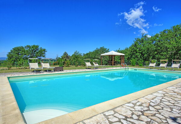 San Donato: бассейн