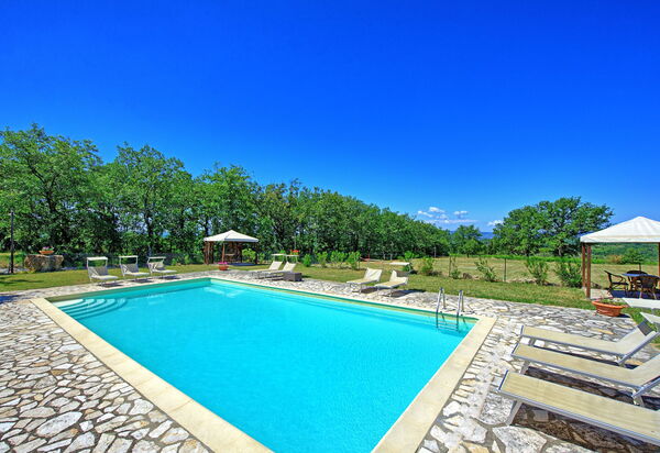 San Donato: бассейн