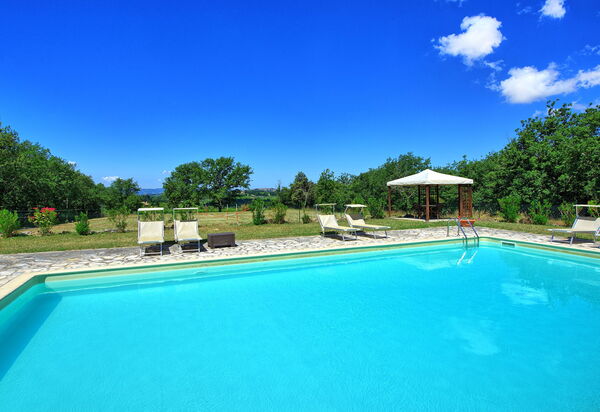 San Donato: бассейн