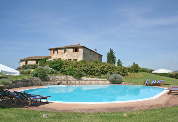 San Donnino: бассейн