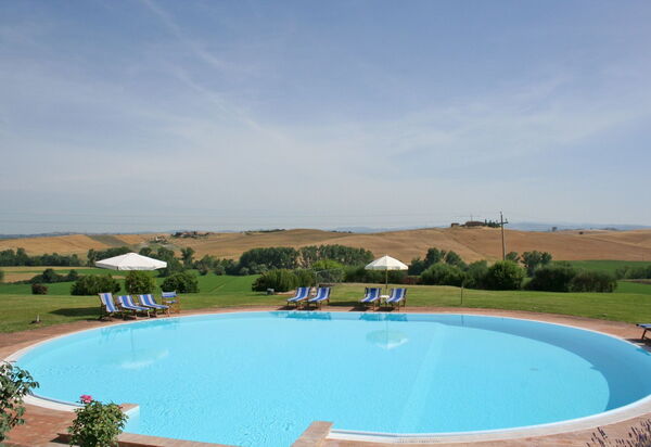 San Donnino: бассейн