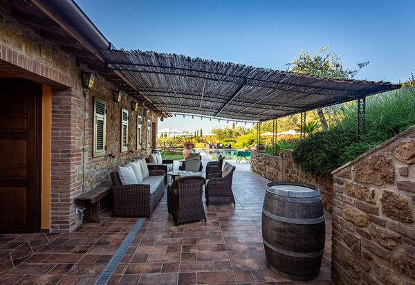 Villa Amadeo: Balcony / Terrace / Patio, Building Exterior, Outdoor