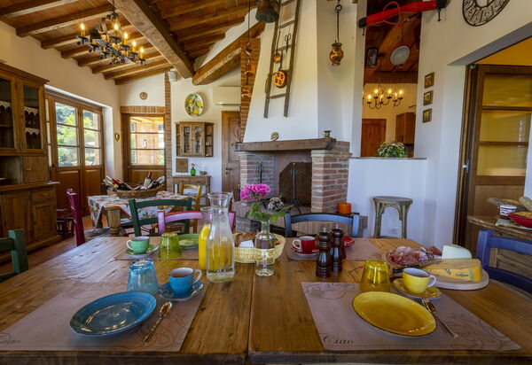 Villa Amadeo: Dining Room, Living Room