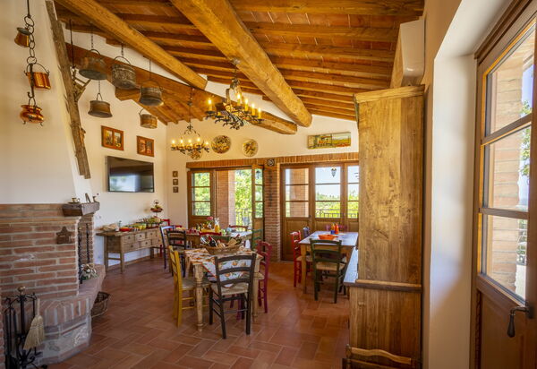 Villa Amadeo: Dining Room, Living Room