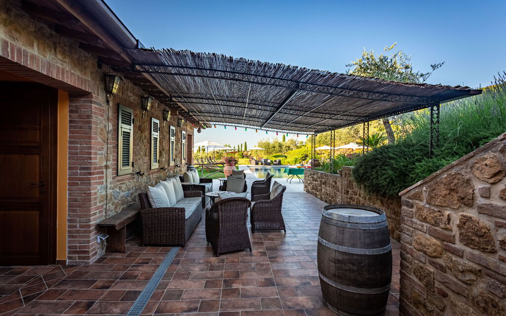 Villa Amadeo: Balkon / terras / patio, Buitenkanten, Buitenshuis