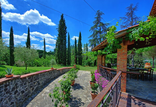 Villa Lo Scoiattolo: Balkon / Terrasse / Patio