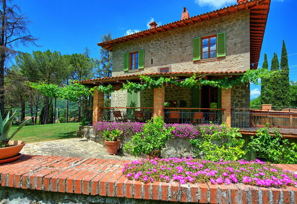 Villa Lo Scoiattolo: Außen, Draussen, Garten, Sommer