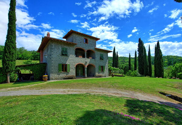 Villa Lo Scoiattolo: Draussen, Garten