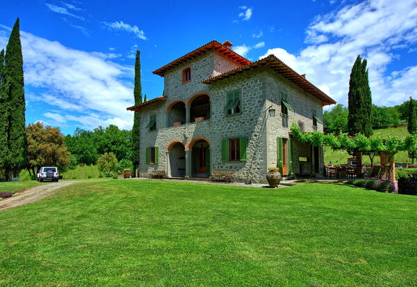 Villa Lo Scoiattolo: Draussen, Garten