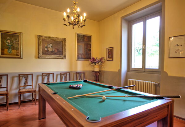 Villa Lo Scoiattolo: Wohnzimmer