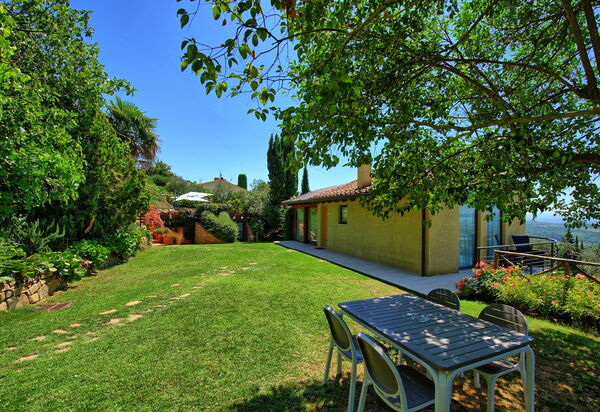 Casa Lucia: Draussen, Garten