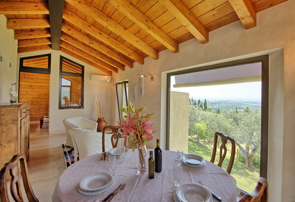 Casa Lucia: Esszimmer, Küche