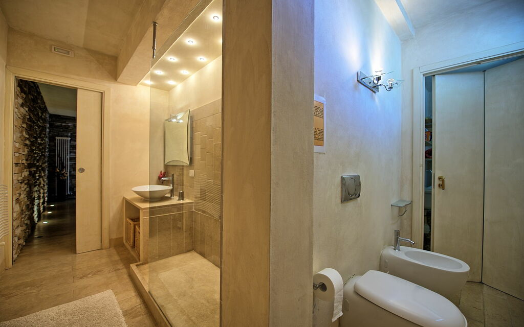 Casa Lucia: Bathroom