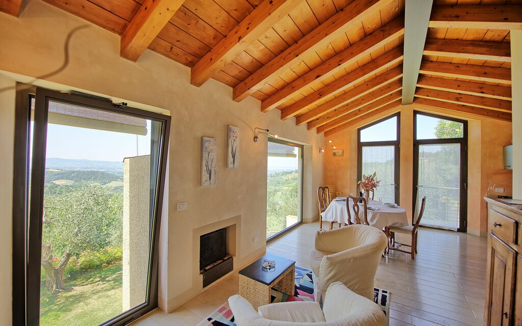 Casa Lucia: Dining Room, Kitchen