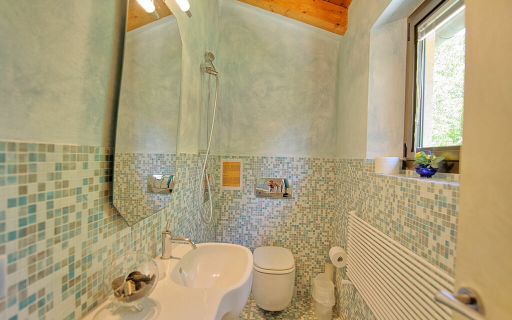 Casa Lucia: Bathroom