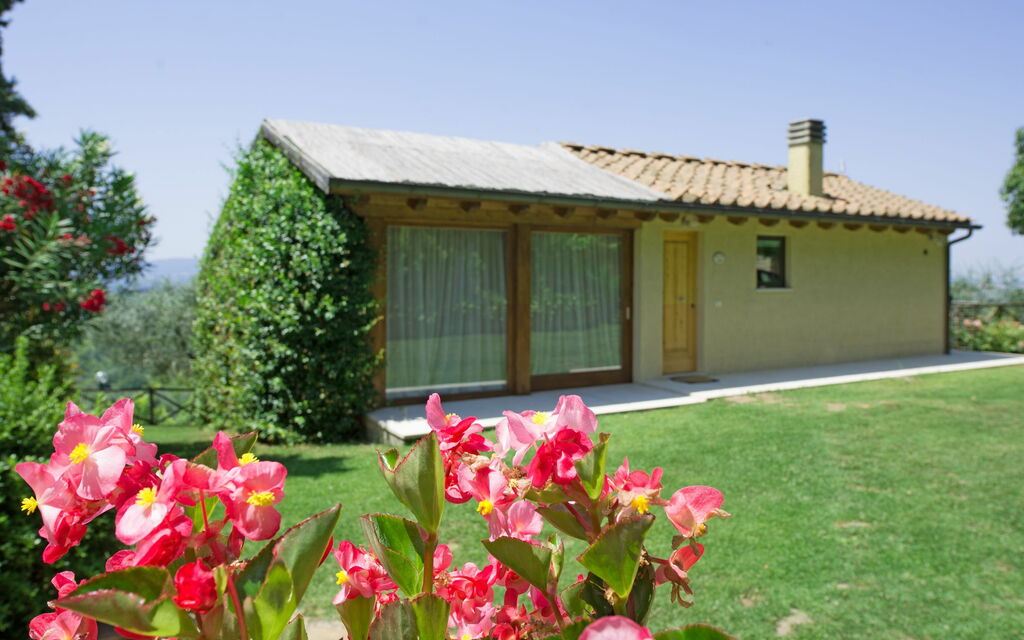 Casa Lucia: Building Exterior, Garden, Outdoor