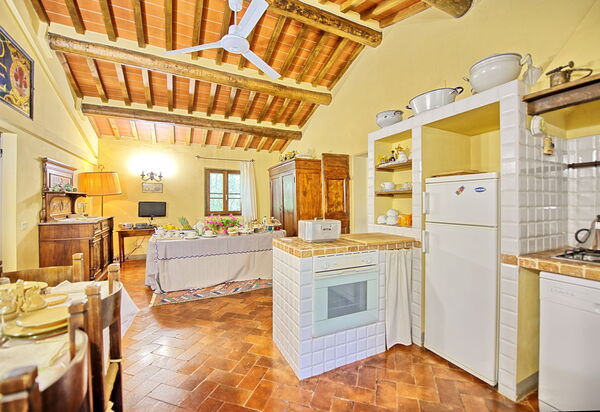 Villa Elisa: Esszimmer, Küche