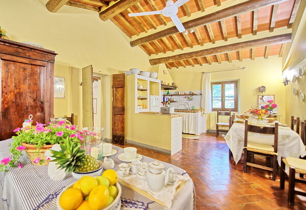 Villa Elisa: Esszimmer, Küche