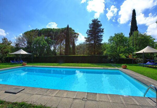 Villa Elisa: Schwimmbad