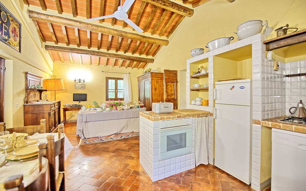 Villa Elisa: Dining Room, Kitchen
