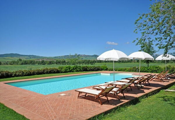 Pienza: бассейн, Сад