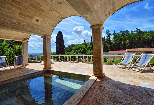 Le Querciolaie: Schwimmbad